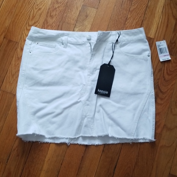 Kensie Dresses & Skirts - NWT White Kensie Denin skirt